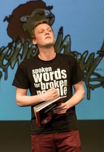 Sven Olinski ist vielen auch als Poetry Slammer bekannt. Foto: Volker Beinhorn