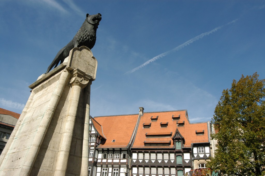 Ob im Wappen oder als Statue: Der Braunschweiger Löwe ist fest mit der Stadt verbunden. Foto: BSM