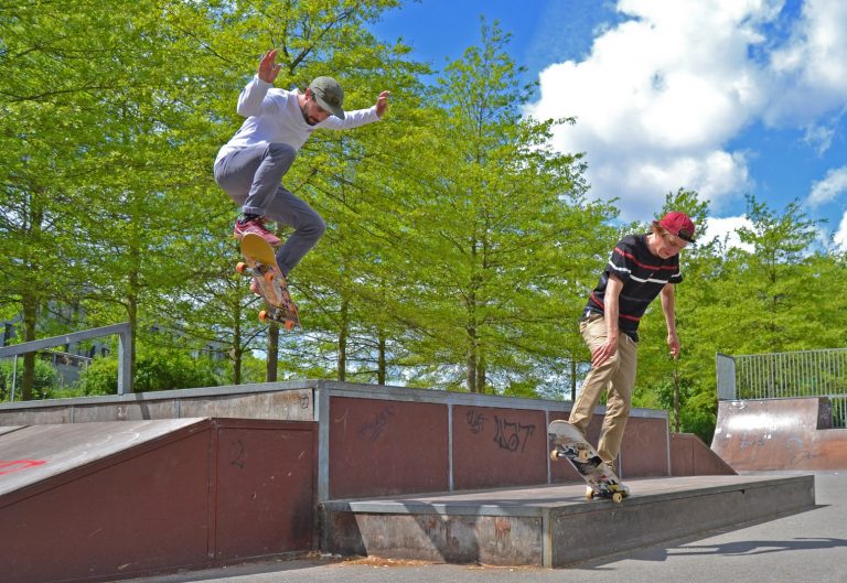 Timo Ventoni und Sandro Eiselt von der skateacademy38